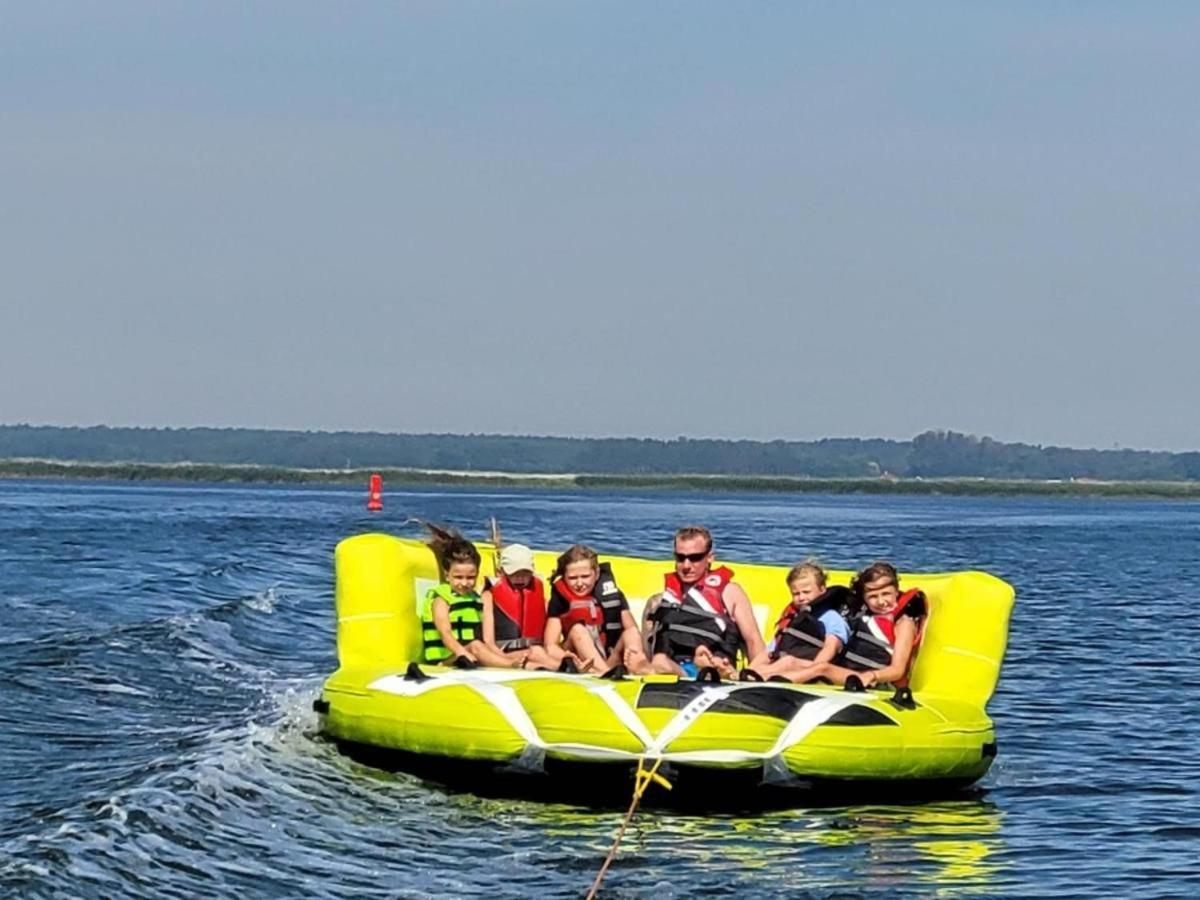 Holiday Houses Miedzyzdroje Wapnica Marina With Private Beach And Boat Facility Экстерьер фото